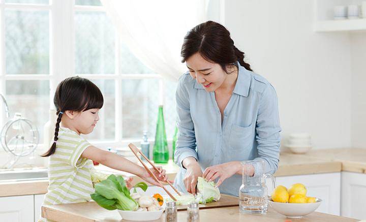 广州千人齐聚观看阅兵直播 广东省劳模:作为建设者的一份子倍感光荣!