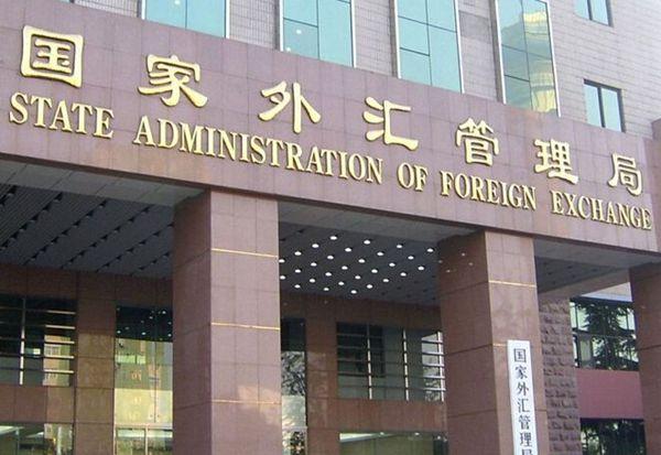 刘格菘加码泡泡玛特(09992) 2025年基金二季度配置新消费、创新药显著加仓